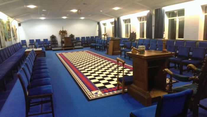 Old Sunning Lodge Room