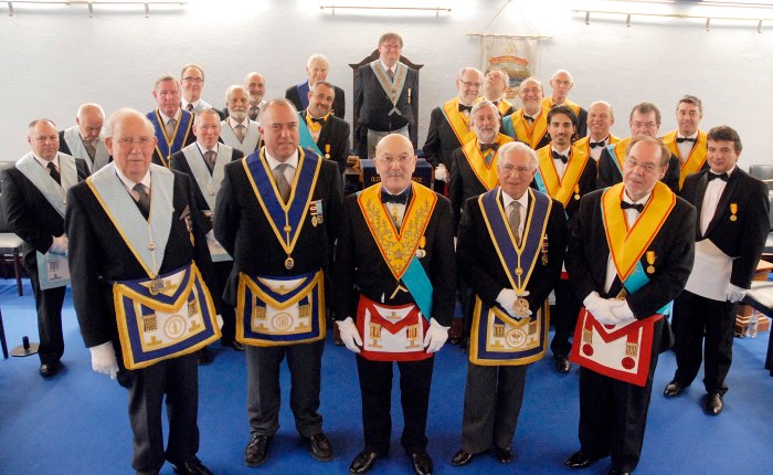 Old Sunning Lodge Guests